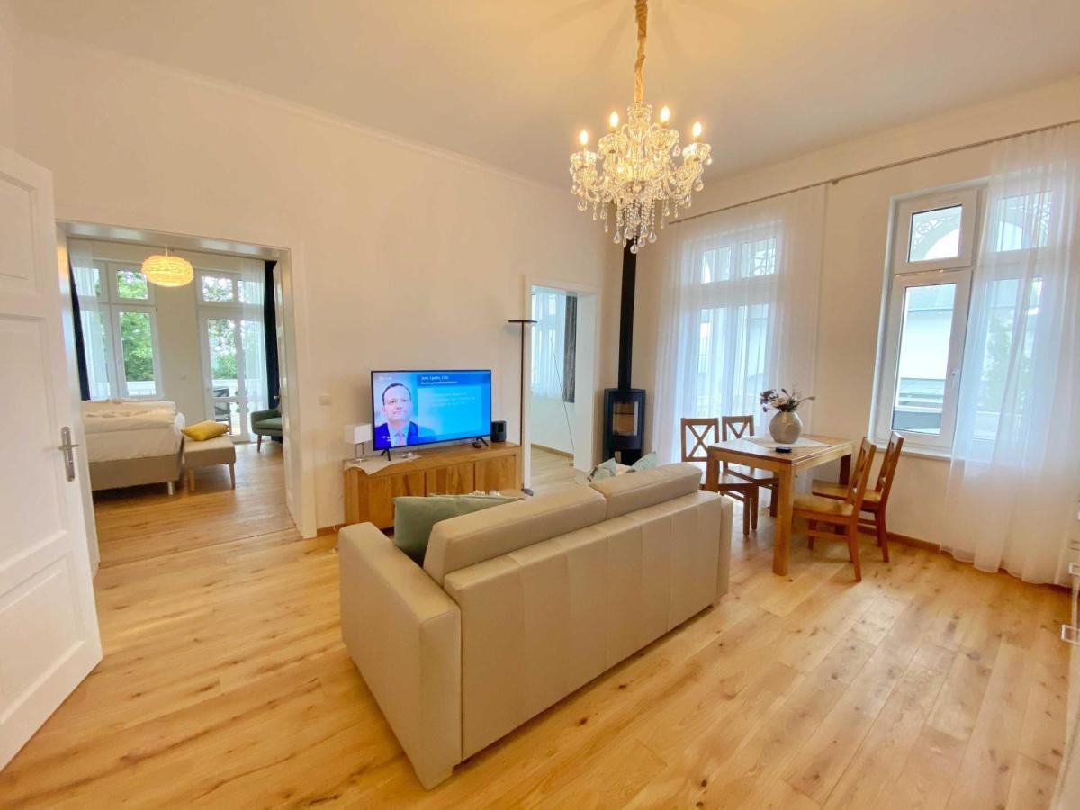 Villa Jenny - Ferienappartement 1 mit Meerblick Sassnitz Exterior foto